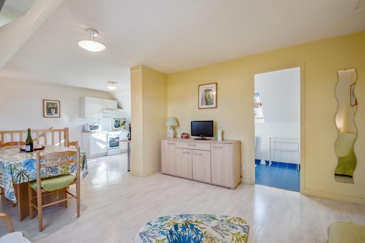 Appartement Confortable Avec Terrasse A Arzon 60 M² Esterno foto